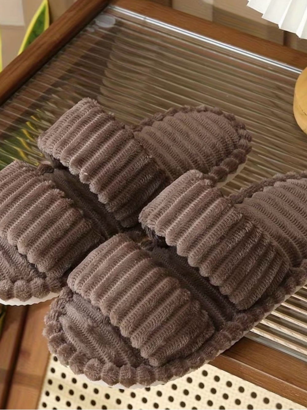 Cozy Ribbed Plush Slide Slippers - Brown